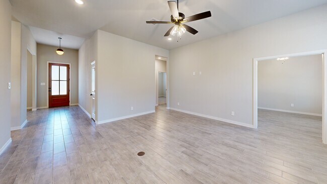 1049 Silver Sage Trail, Weatherford, TX 76085 - photo 2
