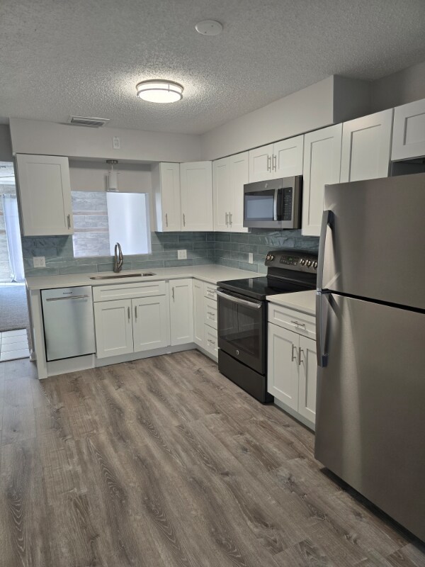 843 Cambridge Ct, Dunedin, FL 34698 - photo 2