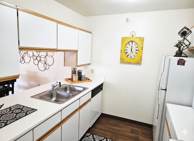 100 Raleigh Ct unit 107, Columbia City, IN 46725 - photo 2