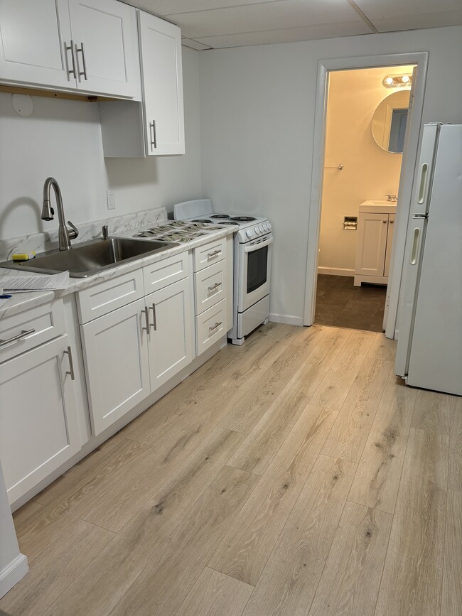 118 Church St unit A, North Syracuse, NY 13212 - photo 3