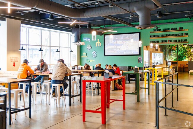 Willows-Rose Hill residents can enjoy a beer and some mini golf at the Flatstick Pub.