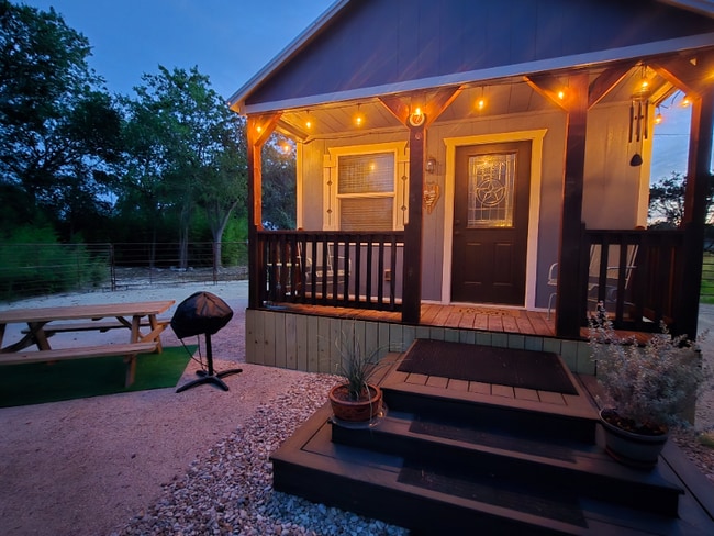 606 Blessing Ranch Rd unit 7, Liberty Hill, TX 78642 - photo 2