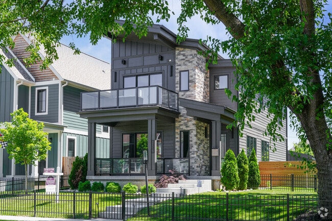 New modern homes can be found scattered throughout Old Northside.
