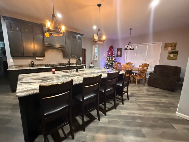 439 Chloe Rd, Pikeville, KY 41501 - photo 7