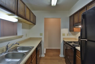 9724 Virginia Centerway Place, Glen Allen, VA 23059