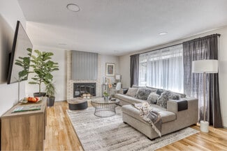 9035 SW Monterey Place, Portland, OR 97225