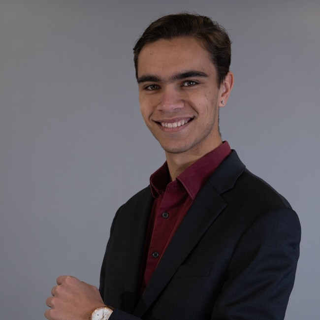 Agent Photo