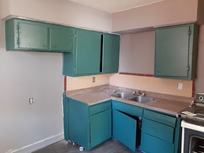 848 Daffodil Dr, Mesquite, TX 75149 - photo 4