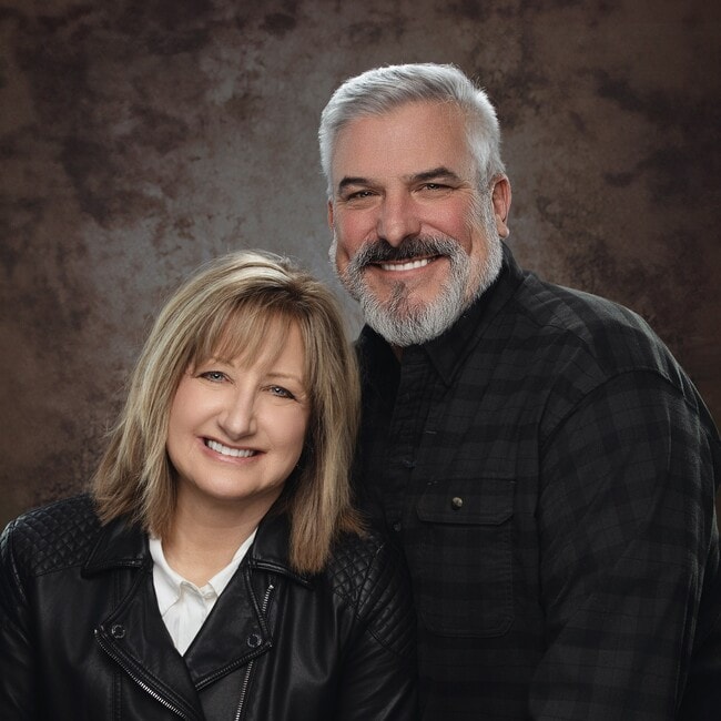 THE BIRD TEAM (TOM AND MICHELLE)