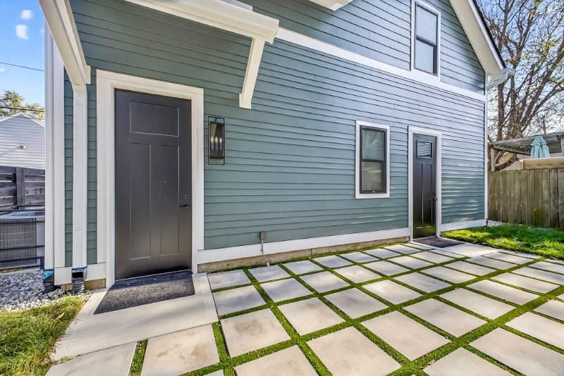 2133 N Talbott St, Indianapolis, IN 46202 - photo 1