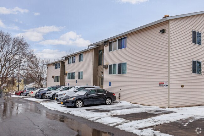 Brook Manor Apartment Homes, Syracuse, NY 13206 - photo 5