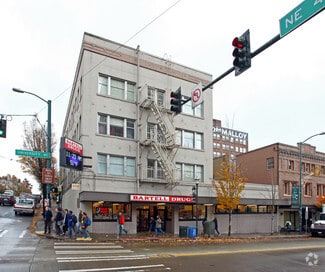 1407 NE 45th St, Seattle, WA 98105