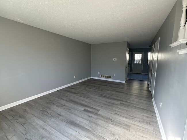 7344 Fall Creek Ln unit 7344 Fall Creek Ln, Columbus, OH 43235 - photo 4