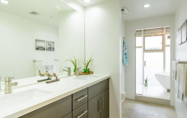 3264 Kazaz Ln, Los Angeles, CA 90039 - photo 5