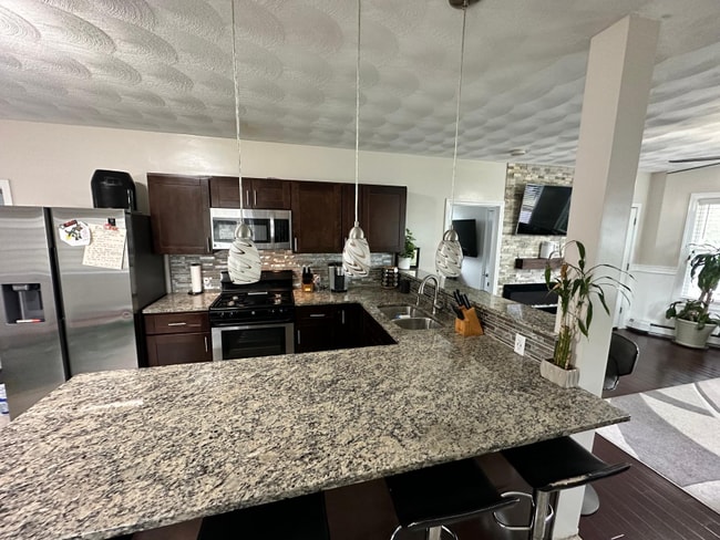 8. Seymour Ave, Cranston, RI 02910 - photo 3