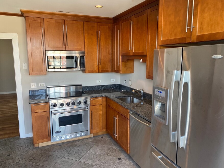 532 Commonwealth Ave, Boston, MA 02215 - photo 1
