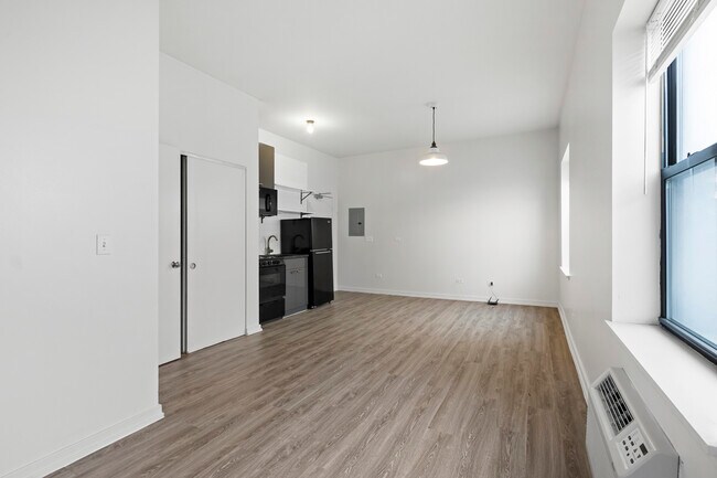 1136 W Wilson Ave unit 218, Chicago, IL 60640 - photo 3