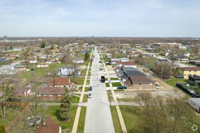 Homes with large lots are the main housing stock in Phoenix.