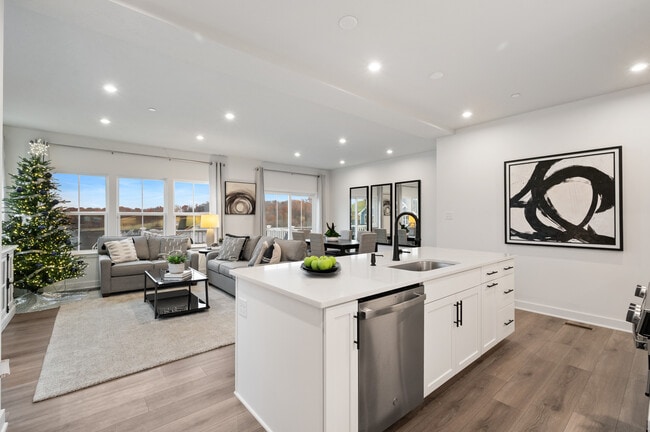 104 Leah Dr, Jackson Township, PA 16063 - photo 6