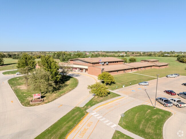 Chariton Middle School serves grades 6–8 in the local district.