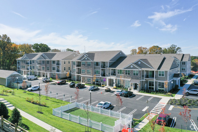 Parc At Roxbury