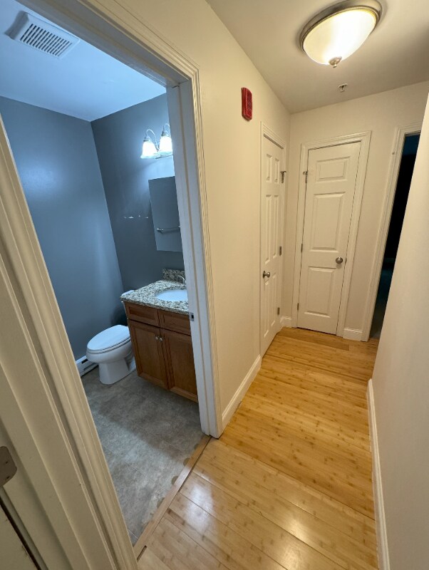 92 Eastern Ave, Manchester, NH 03104 - photo 3