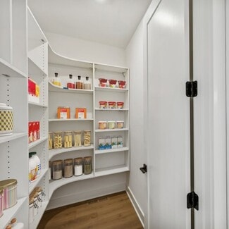 6858 Spruce Ln, Corcoran, MN 55340