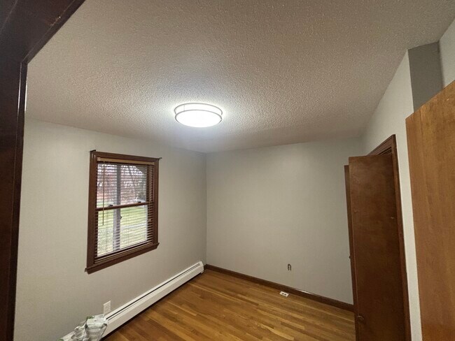 365 West Ave unit 1, Ludlow, MA 01056 - photo 5