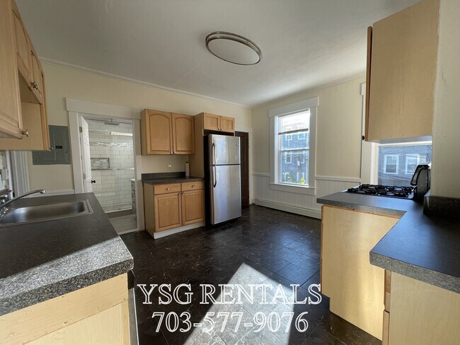 34 Calumet St unit 3, Boston, MA 02120 - photo 7