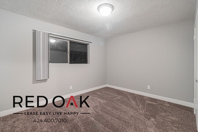 690 S Riverside Ave unit 19, Rialto, CA 92376 - photo 2