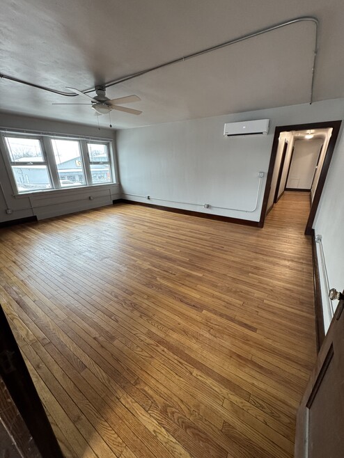 814 Clinton St unit C, Ottawa, IL 61350 - photo 1