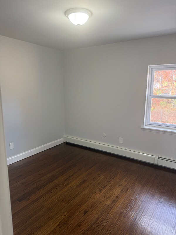 393 Grove St unit 8, North Plainfield, NJ 07060 - photo 4