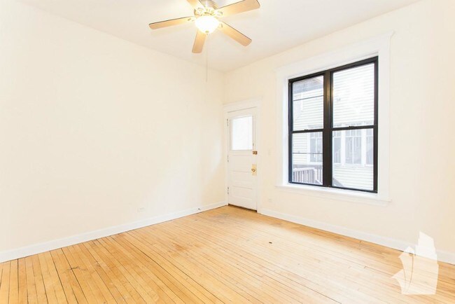 2134 W Concord Place unit 1R, Chicago, IL 60647 - photo 4