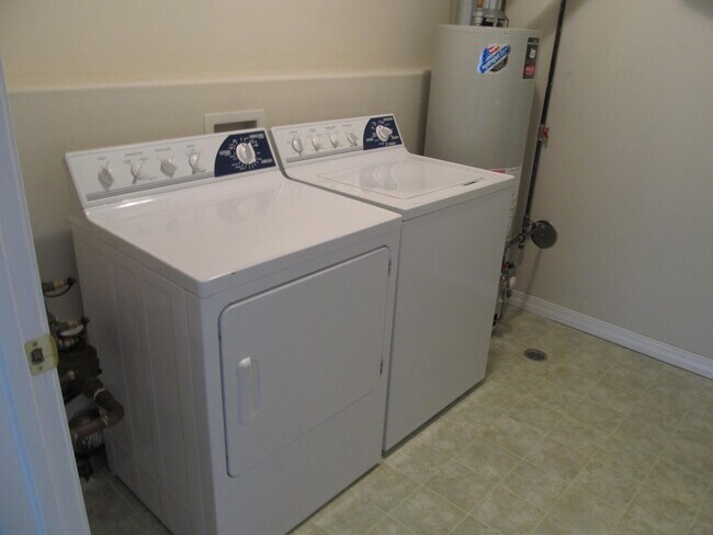 4006 Cheyenne St unit B, Cheyenne, WY 82001 - photo 5