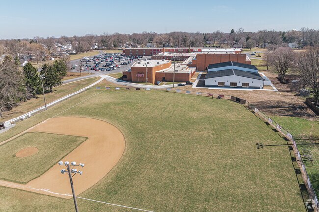Salem High School, boasts a score of B on Niche and is ranked as the number 23 best school in the Youngstown area.