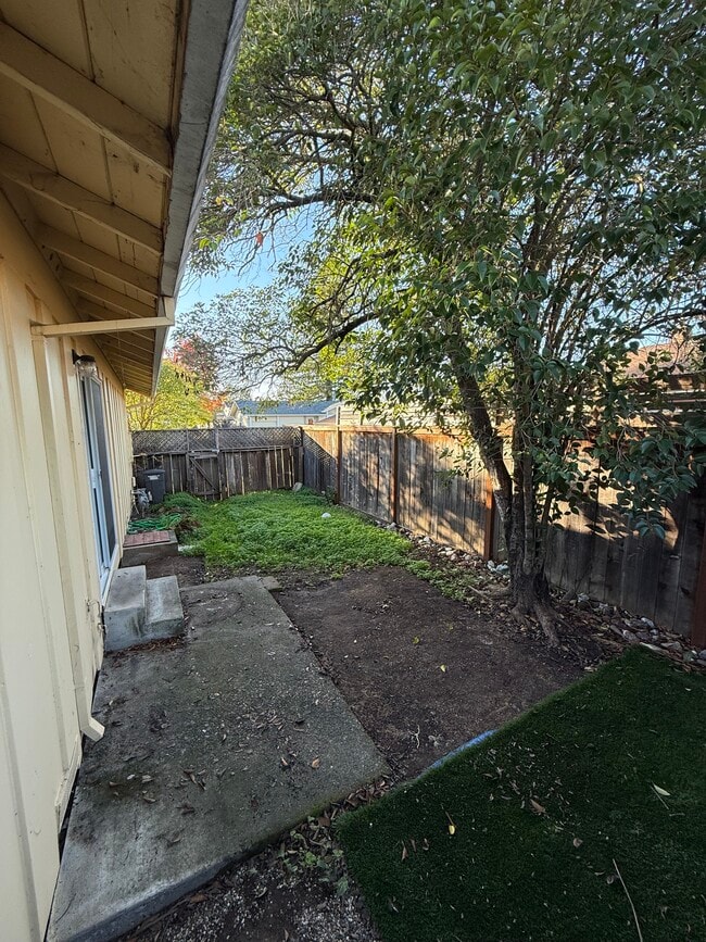 1240 Martha Way unit 1240 Martha Way, Santa Rosa, CA 95405 - photo 4