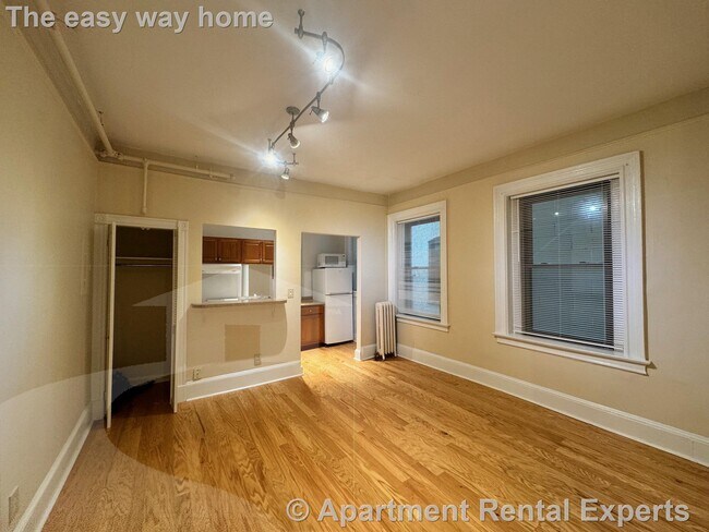 888 Massachusetts Ave unit 215, Cambridge, MA 02139 - photo 2