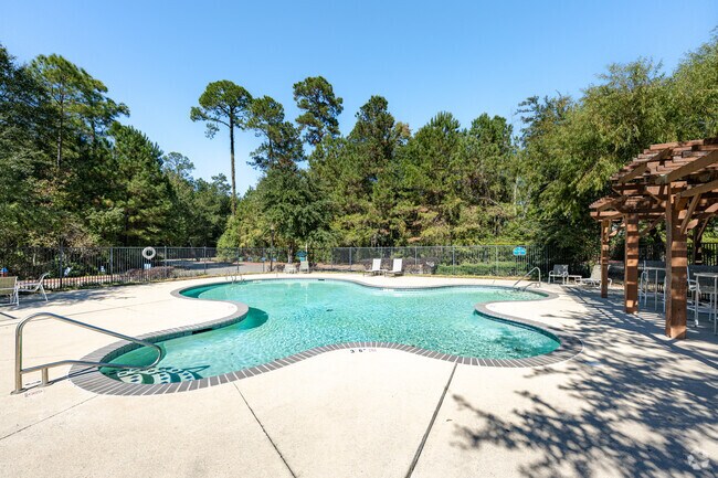 Pine Crest Apartments, Covington, LA 70433 - photo 6