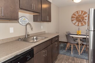 1926 Oakdale Ave, West Saint Paul, MN 55118