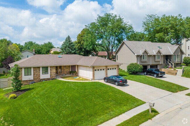 Fountain Hills-Pacific Meadows features more classic styles as well, such as hillside Ranches.