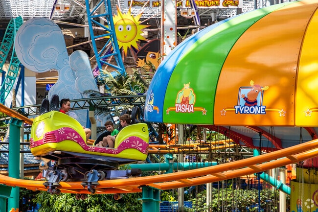 Edinburgh is located near a number of popular Minneapolis attractions.