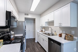 880 E Canyon Ridge Way, Midvale, UT 84047