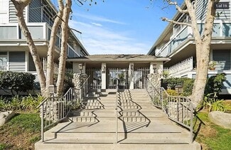 18427 Vincennes St Unit 5, Northridge, CA 91325