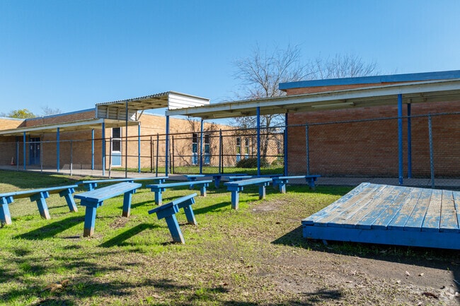 Good a great start with Hartsfield Elementary Animal and Environmental Sciences Magnet.