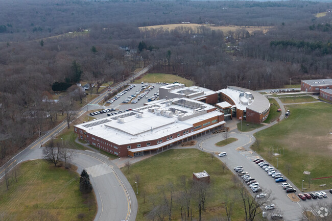 Welcome to Sutton Middle School in Pleasant Valley/Putnam Hills.