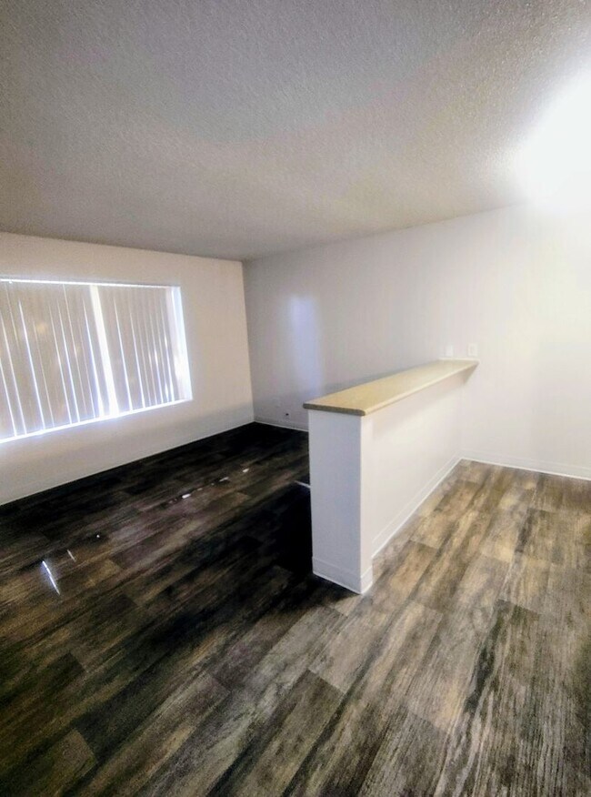 Keystone East, Portland, OR 97233 - photo 7