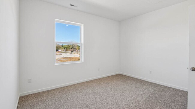 2592 Skye Dr, Pingree Grove, IL 60140 - photo 7