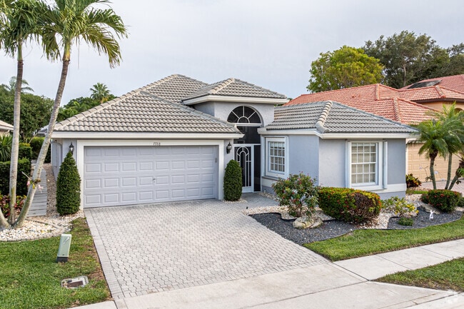 Most homes in Polo Trace are single-story and feature double garages.