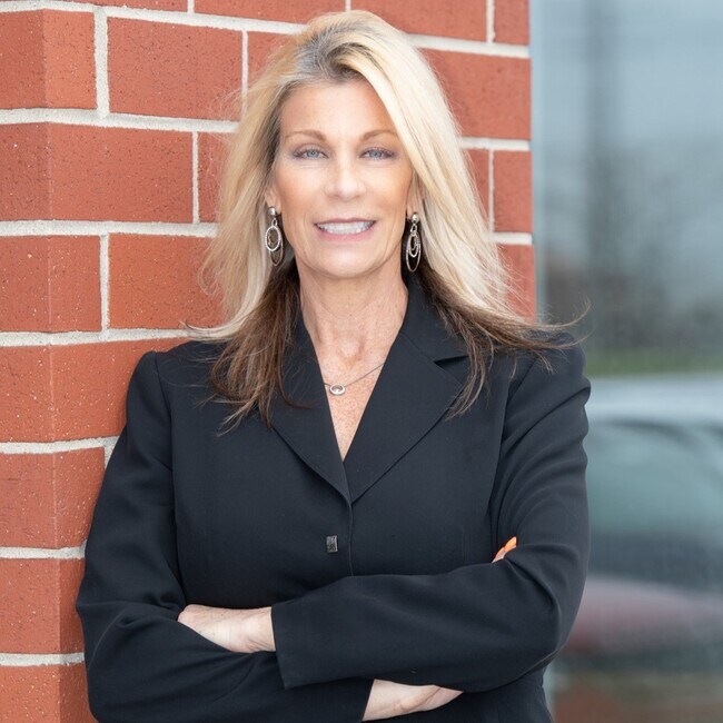 Libby Waite, Real Estate Agent in Naperville, IL
