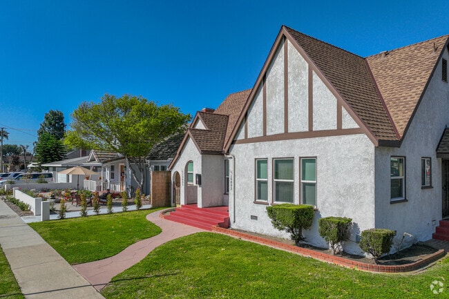 A row of homes in the Bellflower neighborhood that shows many of the different styles.
